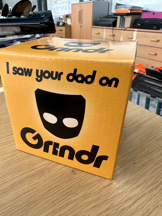 *GRINDR* I saw Your Dad On Grindr Funny joke Secret Santa Mug New Boxed