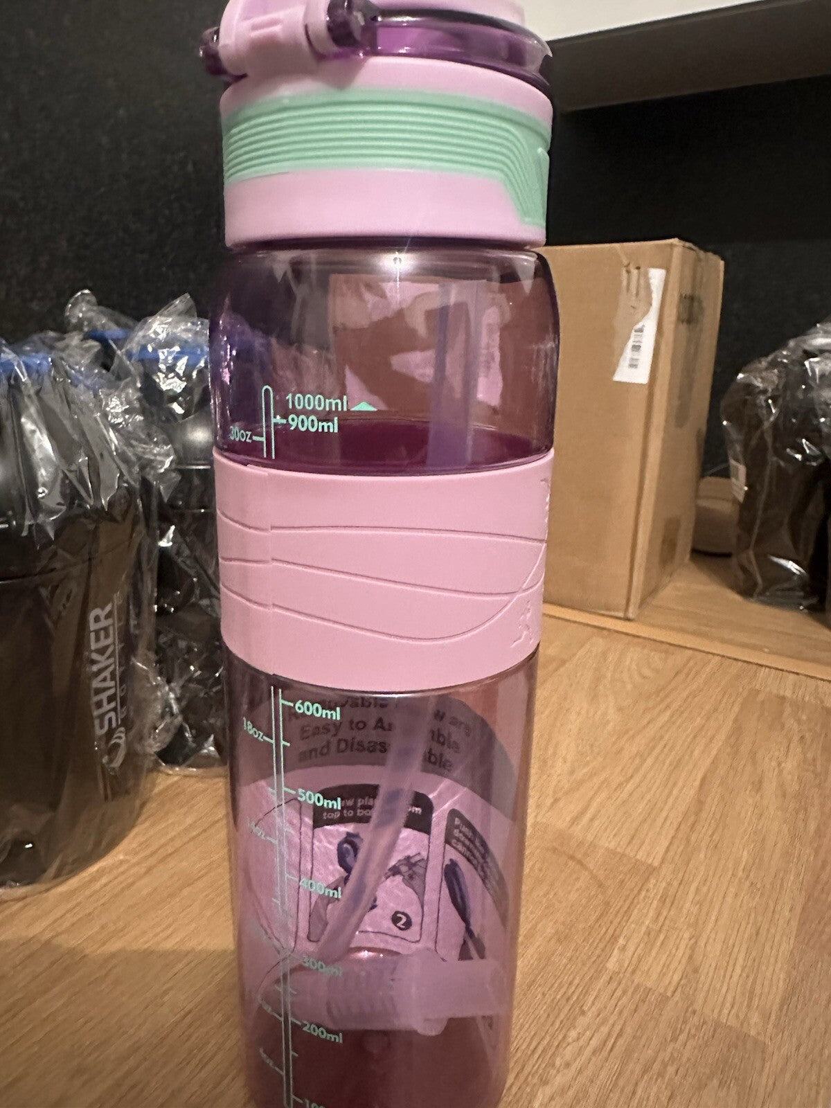 Sports 1 Litre Water Bottle 1000ml BPA Free Leak Proof Flip Lock Lid and straw