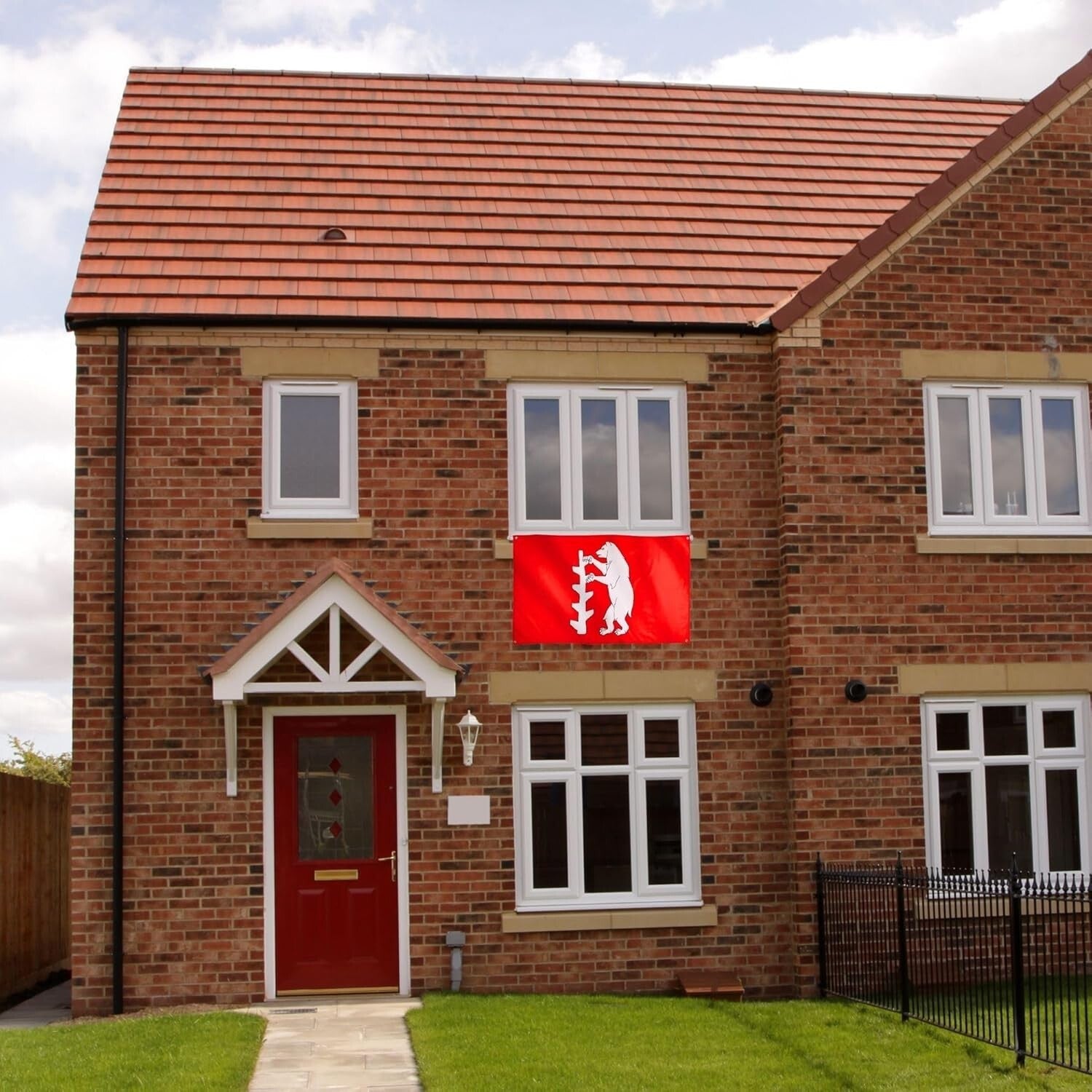 Warwickshire Flag 5 x 3 FT - 100% Polyester With Eyelets - English County