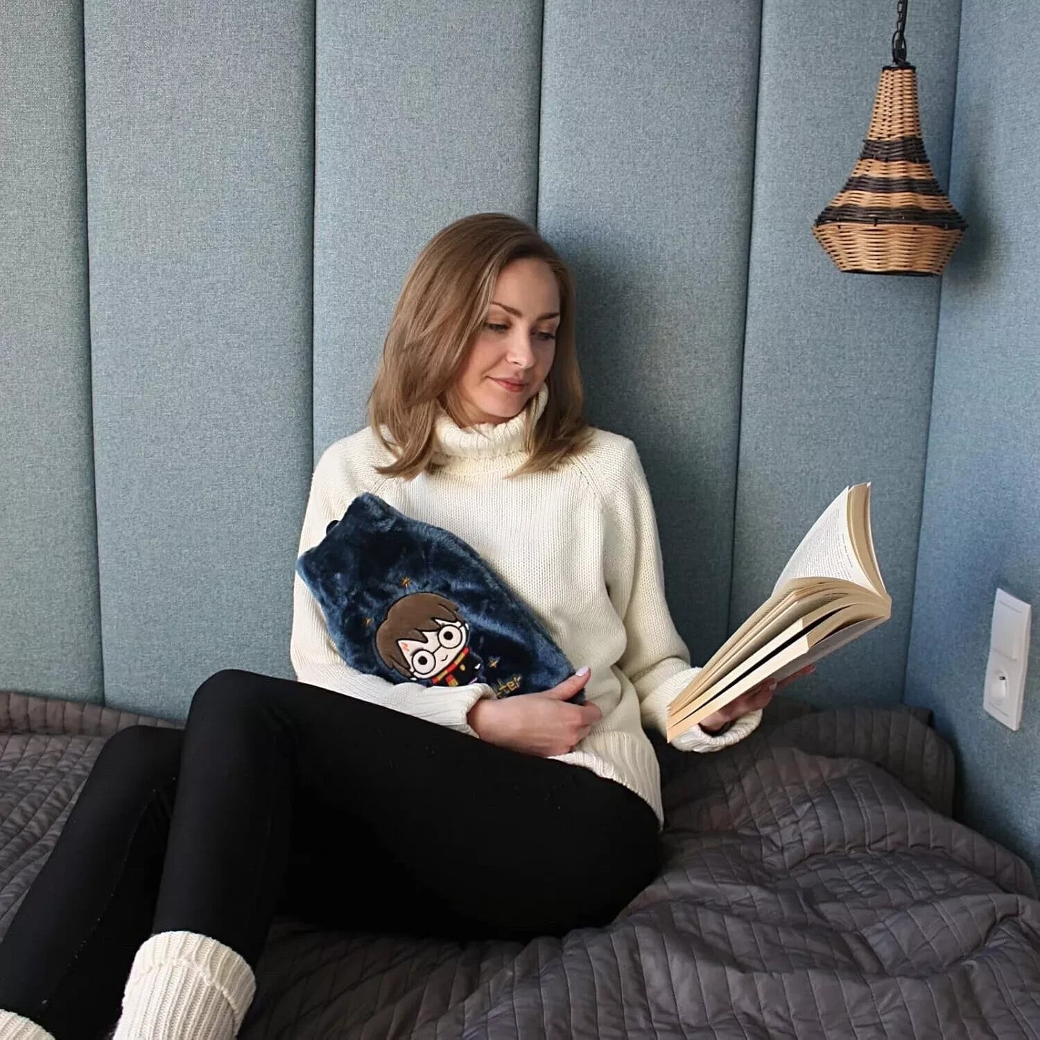 Wizarding World Harry Potter Hot Water Bottle Heating Pad 1.8L - Dark Blue