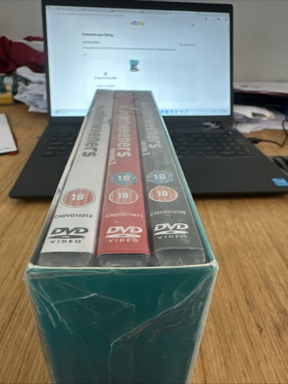 New & Factory Sealed Complete DVD Box Set The Inbetweeners Series 1-3 UK